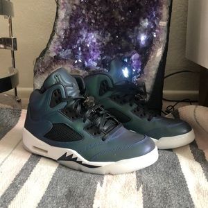 Jordan Retro5 Oil gray iridescent purple NeverWorn